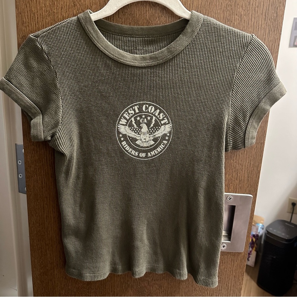 NWOT Brandy Melville Baby Tee